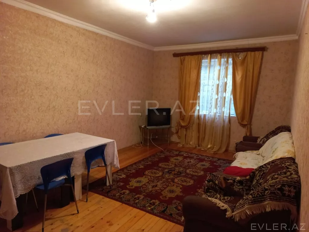 Satılır, həyət evi/villa