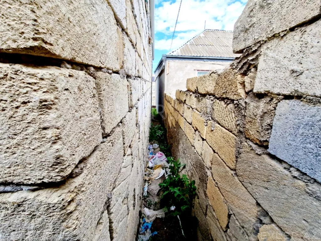 Satılır, həyət evi/villa