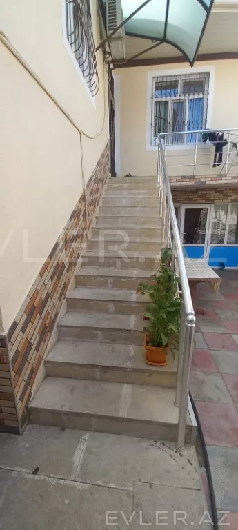 Satılır, həyət evi/villa