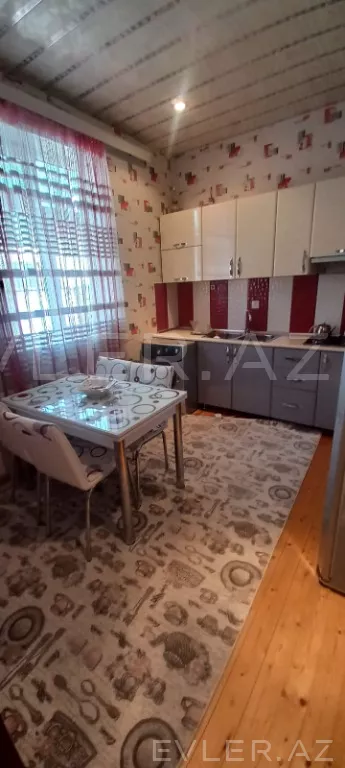 Satılır, həyət evi/villa
