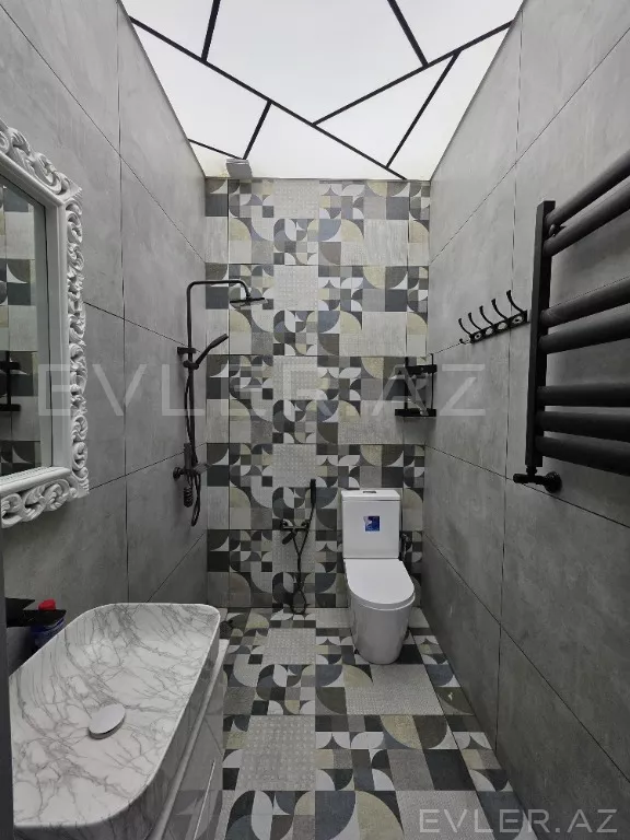 Satılır, həyət evi/villa