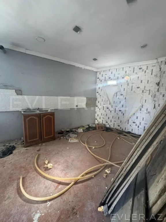 Satılır, həyət evi/villa