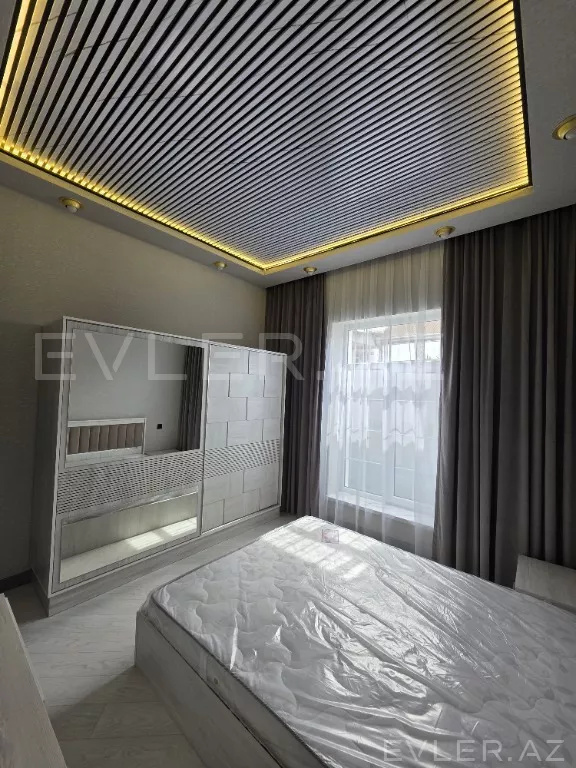 Satılır, həyət evi/villa