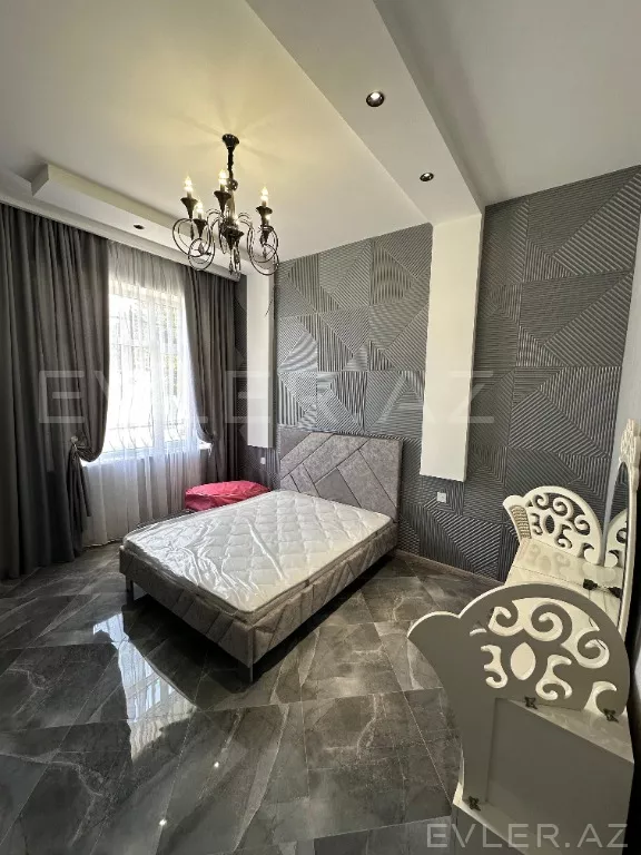 Satılır, həyət evi/villa