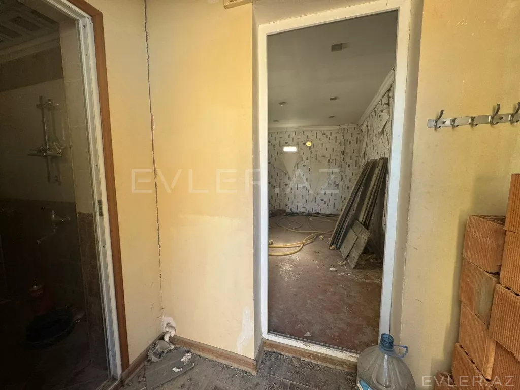 Satılır, həyət evi/villa