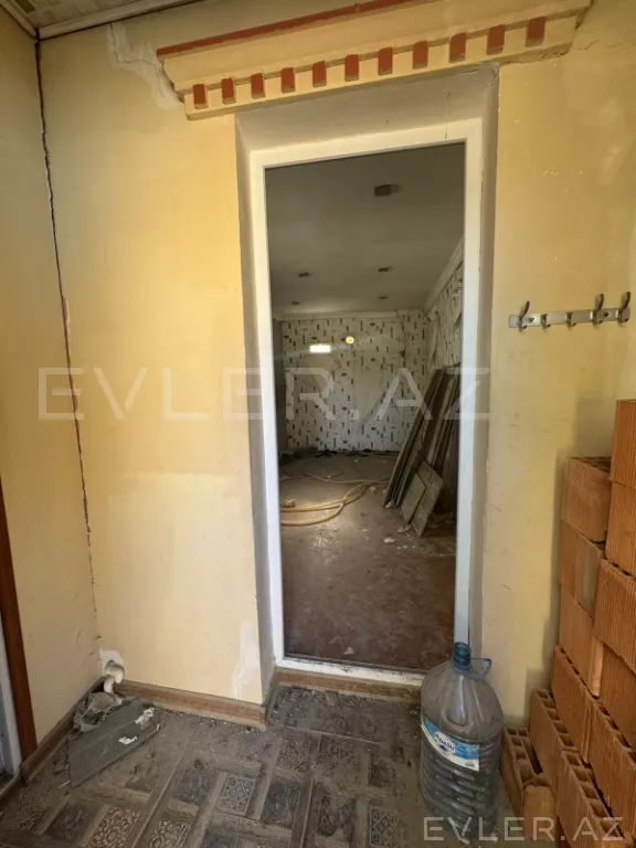 Satılır, həyət evi/villa
