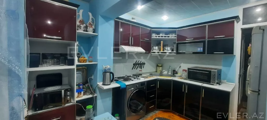 Satılır, köhnə tikili