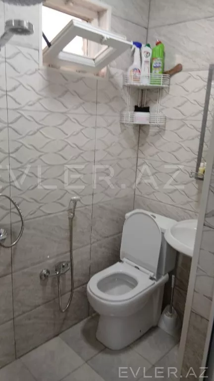 Satılır, həyət evi/villa