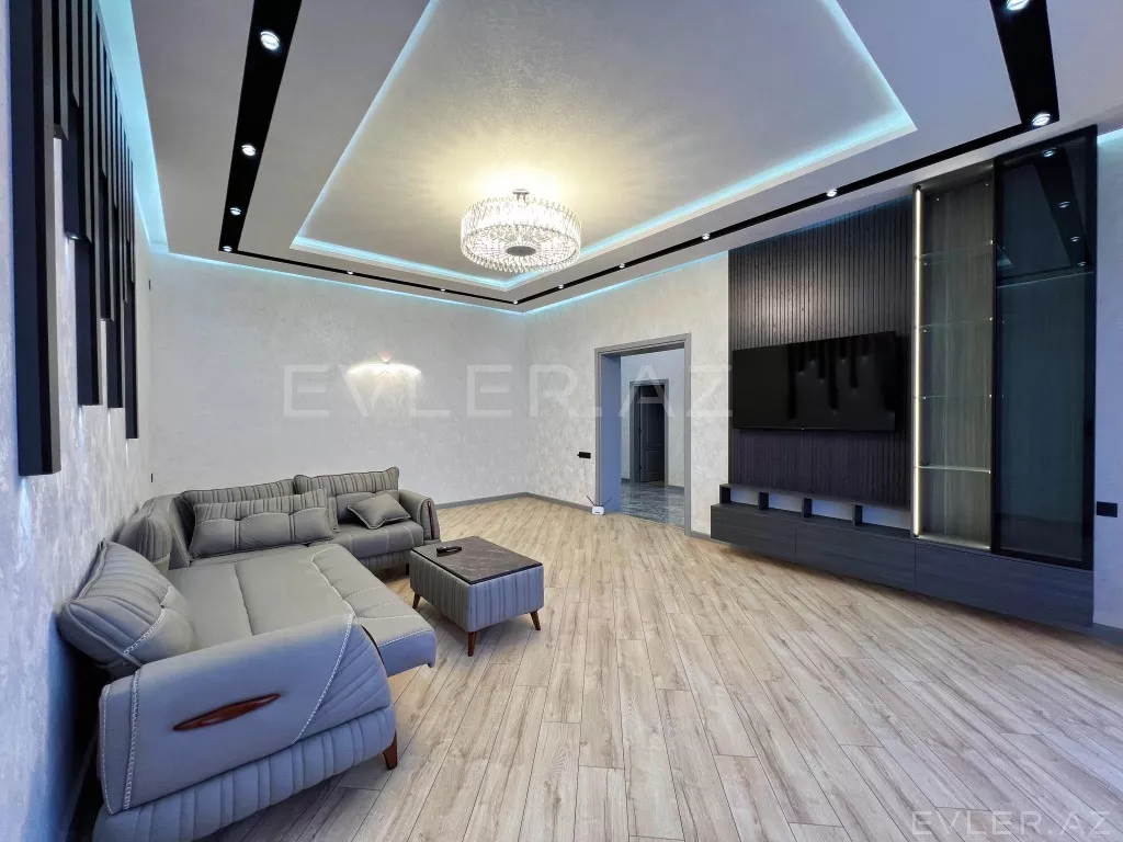 Satılır, həyət evi/villa