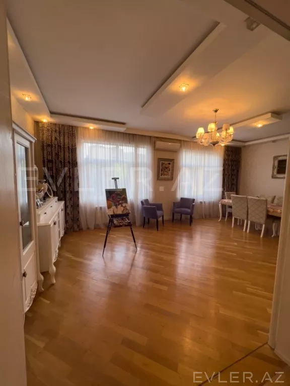 Aylıq, köhnə tikili