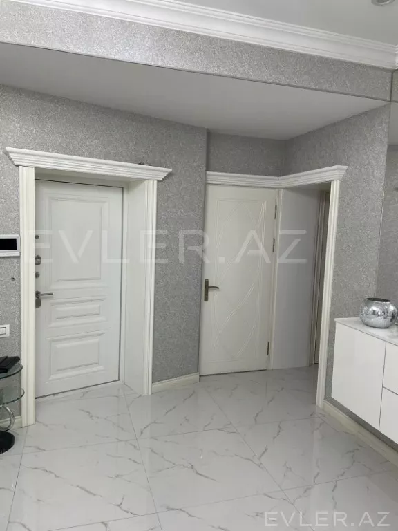 Satılır, yeni tikili