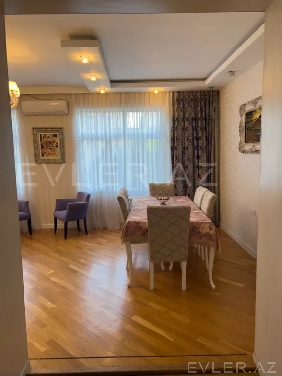 Aylıq, köhnə tikili