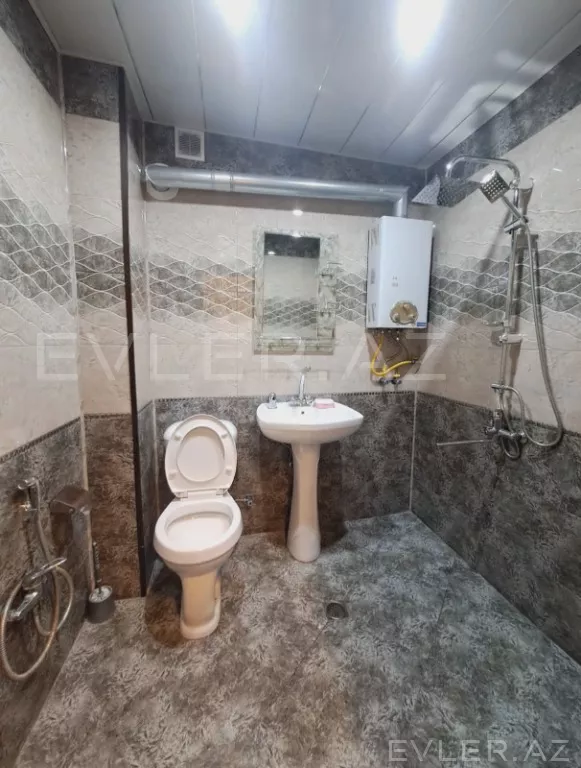 Satılır, köhnə tikili