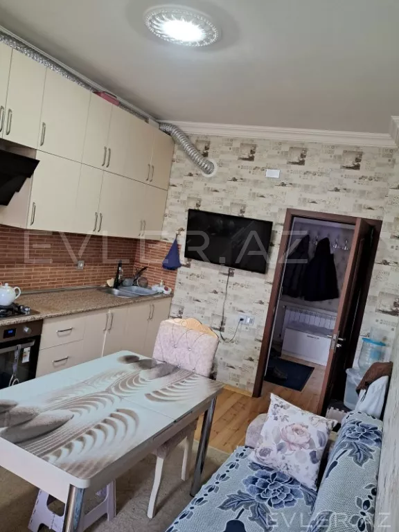 Satılır, yeni tikili