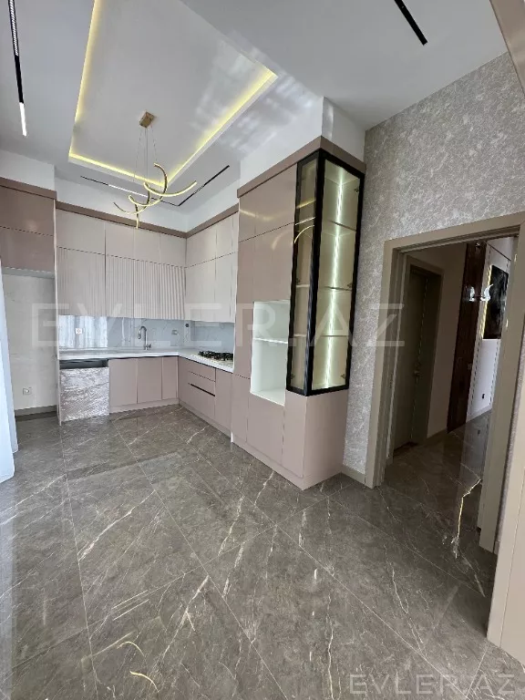 Satılır, həyət evi/villa