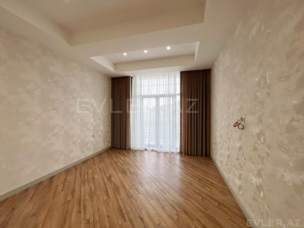 Satılır, həyət evi/villa