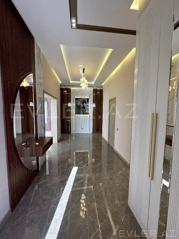 Satılır, həyət evi/villa