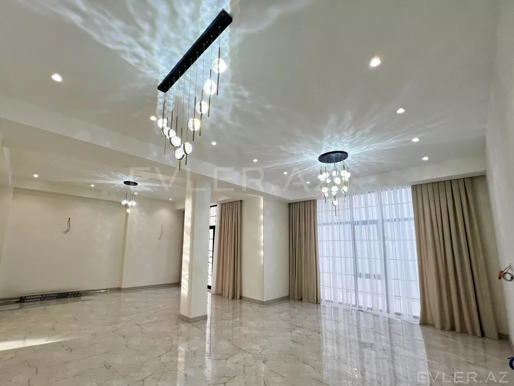 Satılır, həyət evi/villa