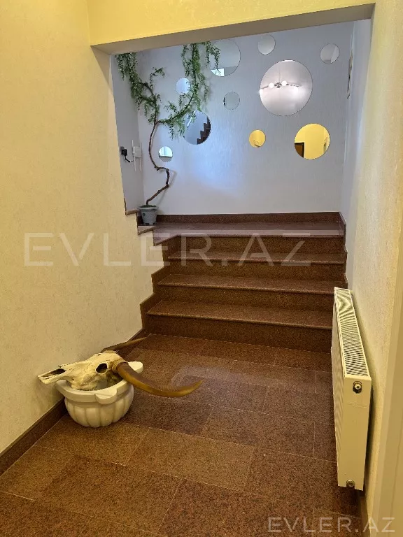 Satılır, həyət evi/villa