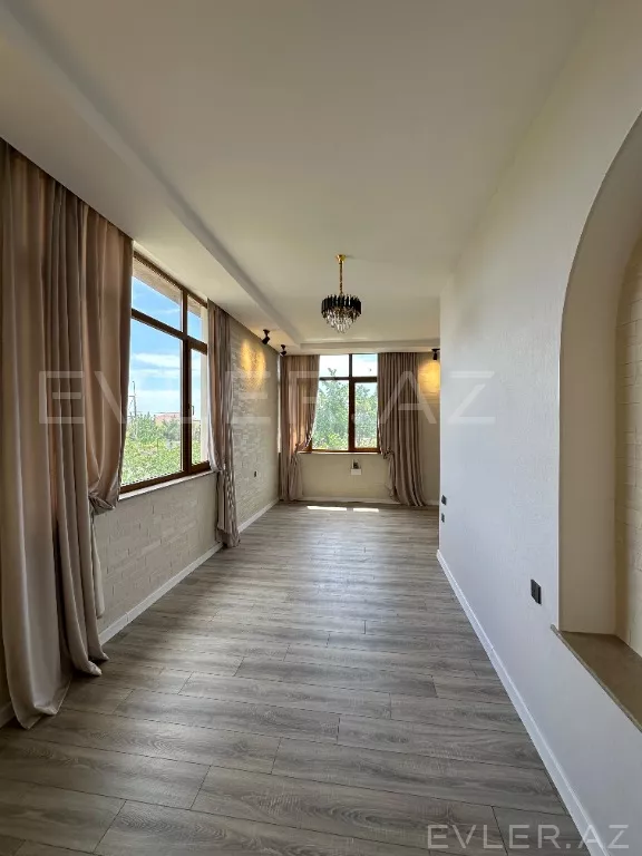 Satılır, həyət evi/villa