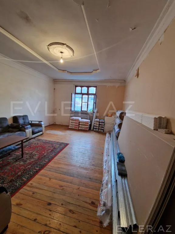 Satılır, həyət evi/villa