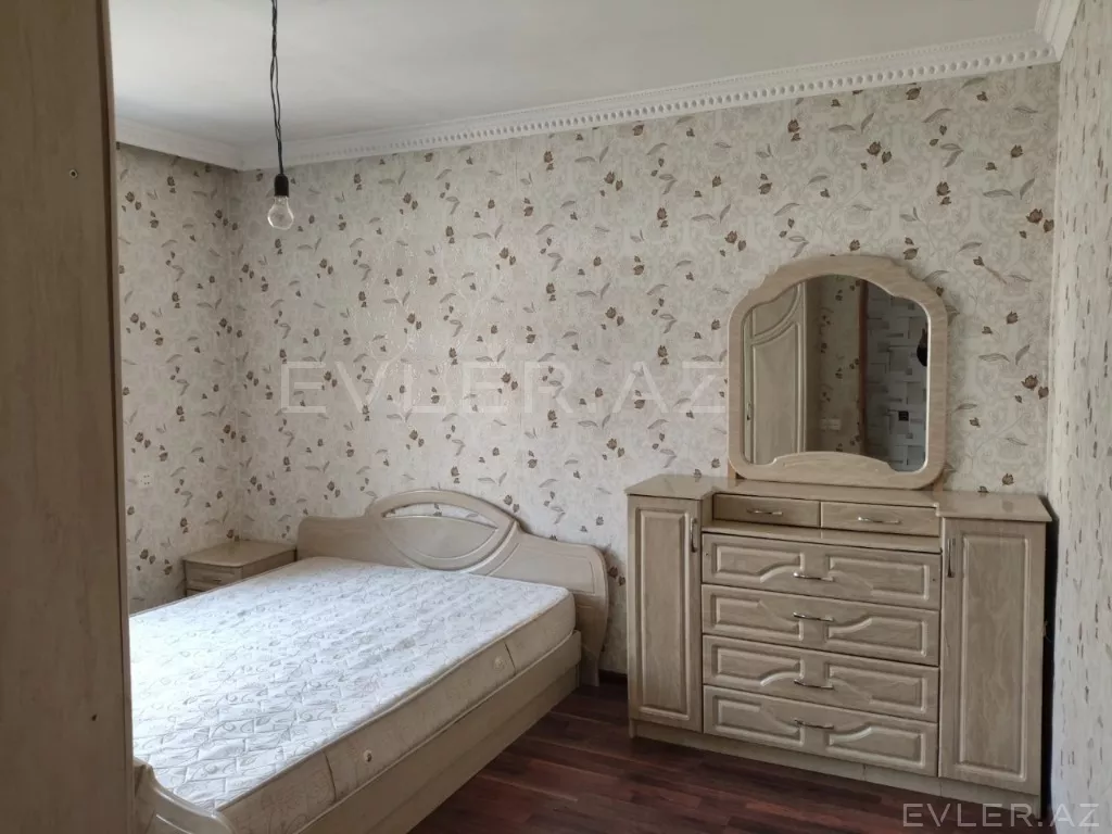 Satılır, həyət evi/villa