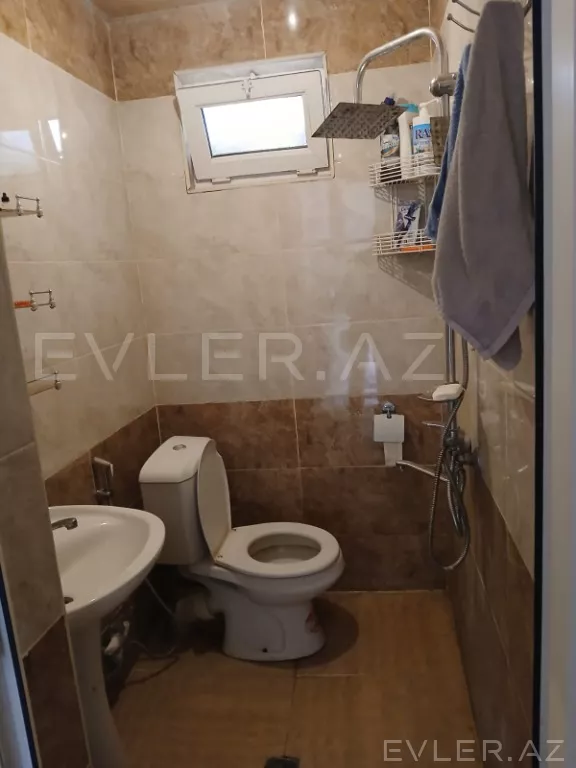 Satılır, həyət evi/villa