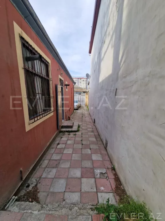 Satılır, həyət evi/villa