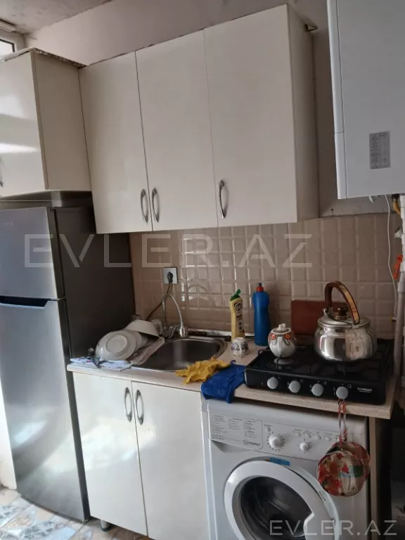 Satılır, həyət evi/villa