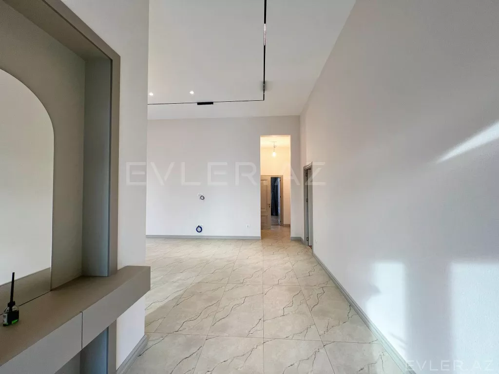 Satılır, həyət evi/villa