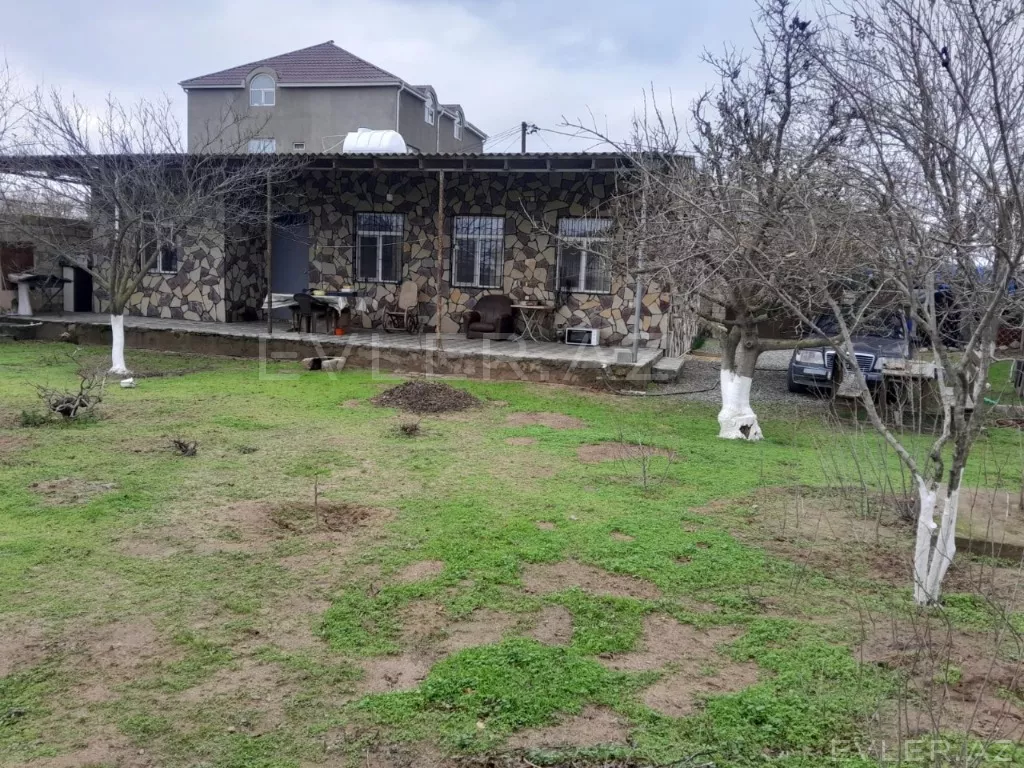 Satılır, həyət evi/villa