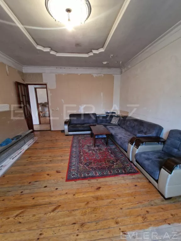 Satılır, həyət evi/villa