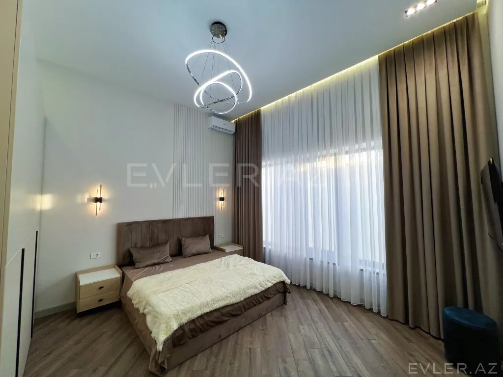 Satılır, həyət evi/villa