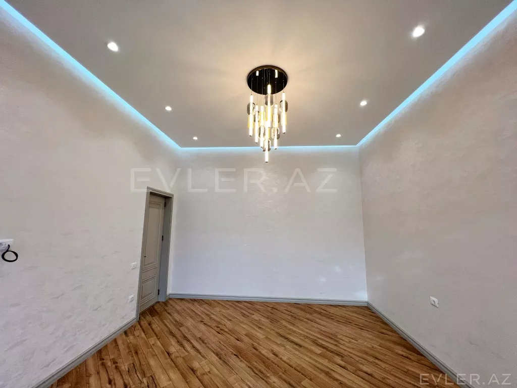 Satılır, həyət evi/villa