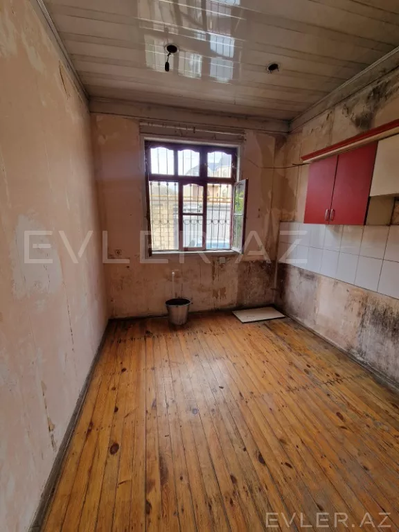 Satılır, həyət evi/villa
