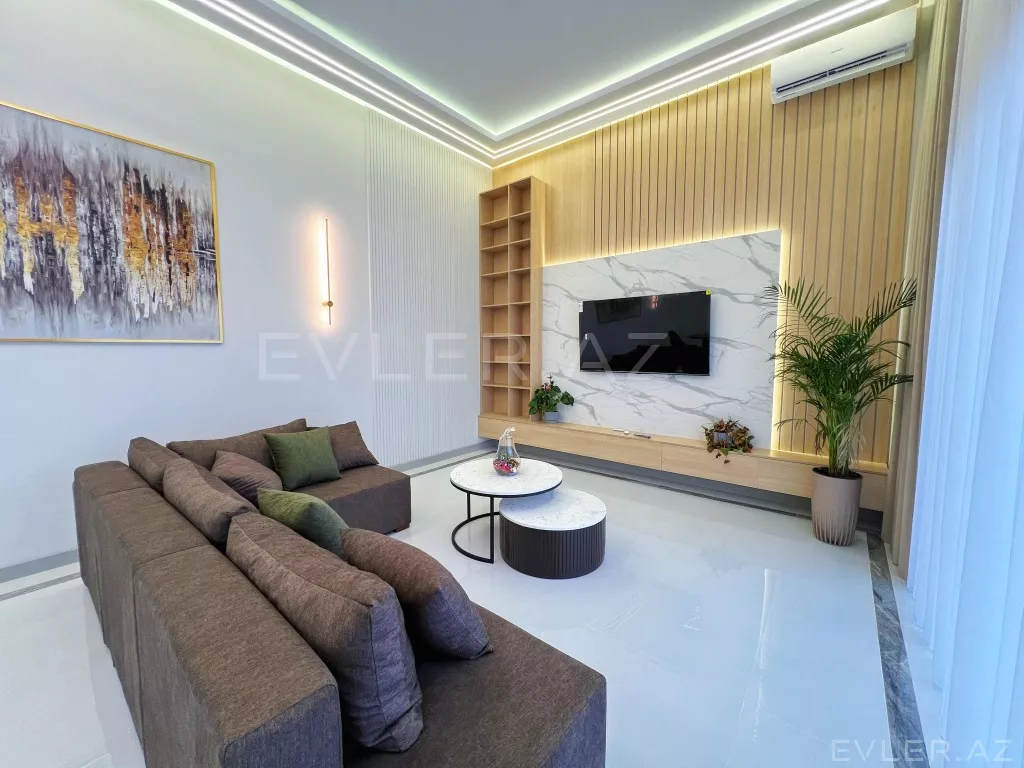 Satılır, həyət evi/villa