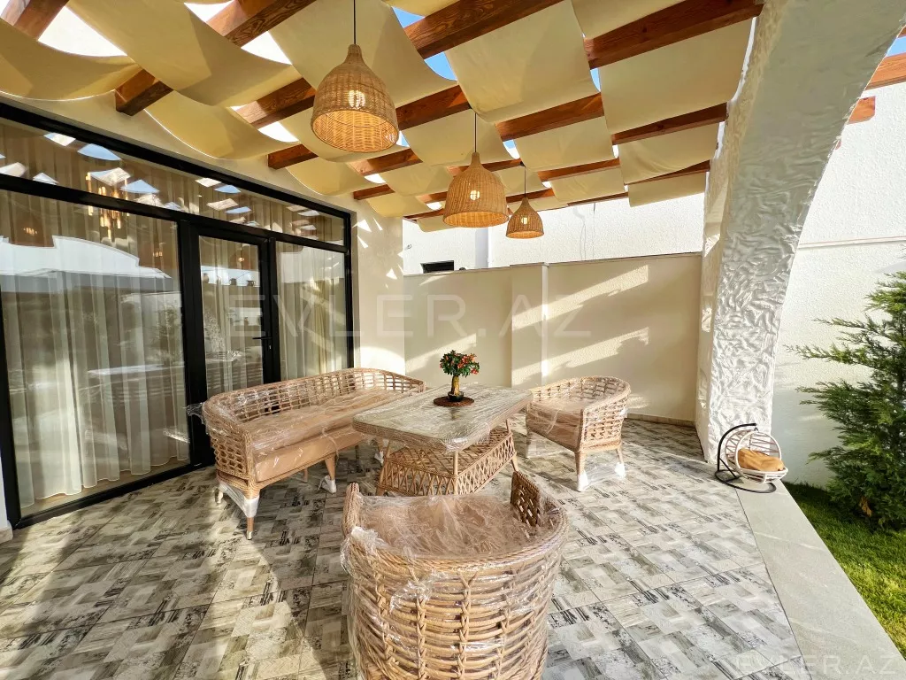 Satılır, həyət evi/villa