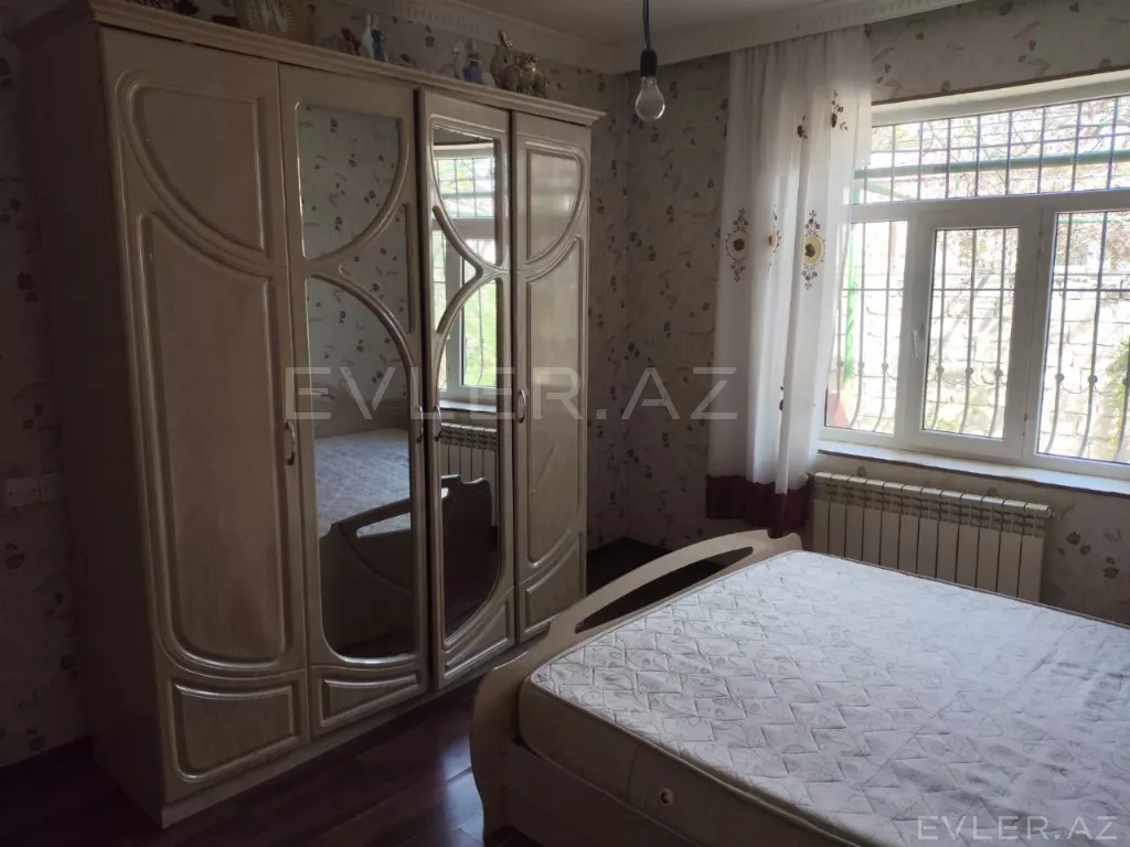 Satılır, həyət evi/villa