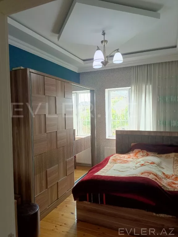 Satılır, həyət evi/villa