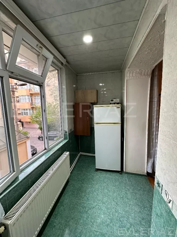 Aylıq, köhnə tikili