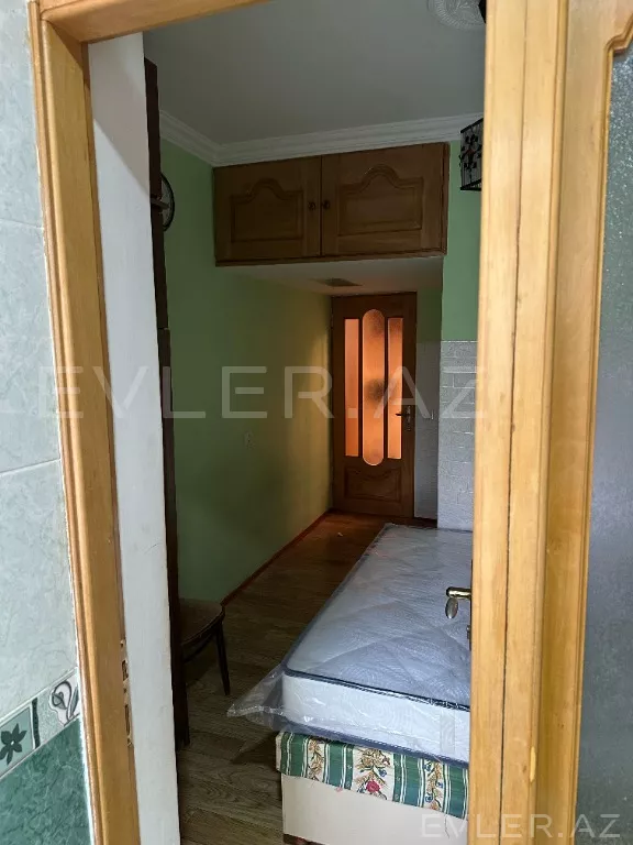 Aylıq, köhnə tikili