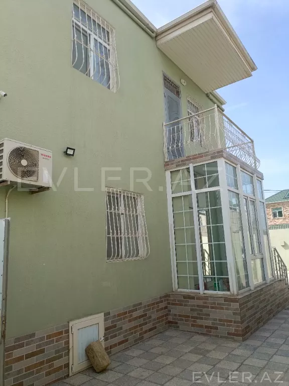 Satılır, həyət evi/villa