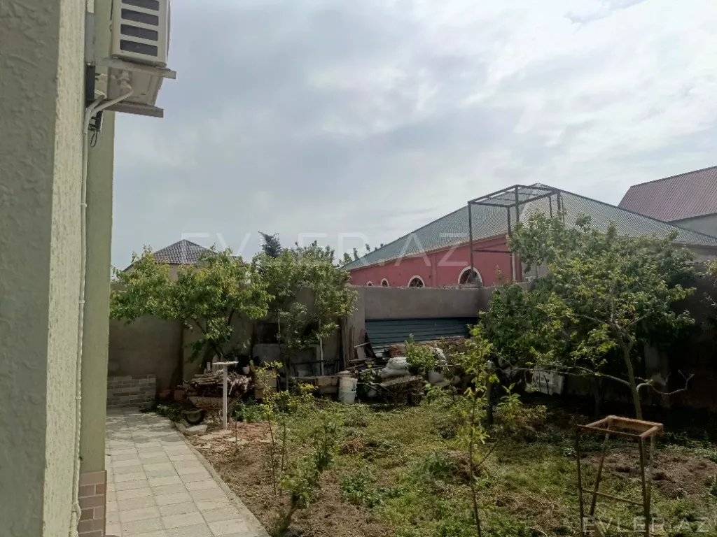 Satılır, həyət evi/villa