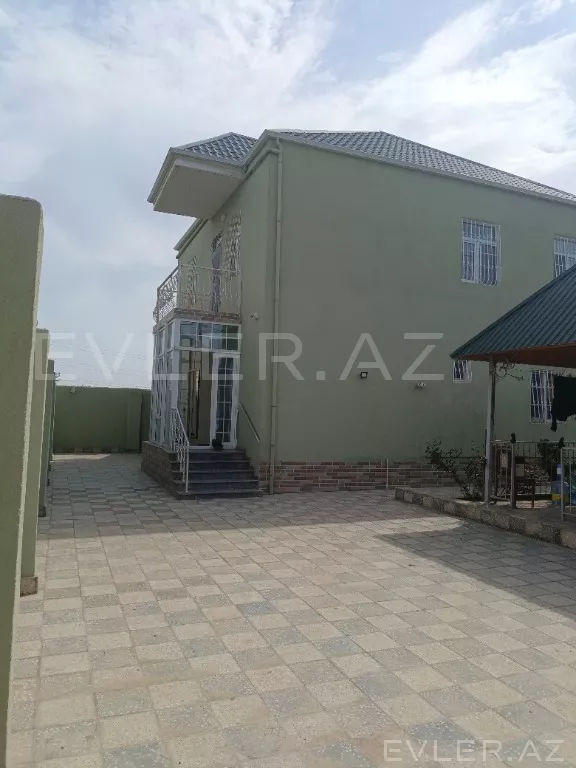 Satılır, həyət evi/villa
