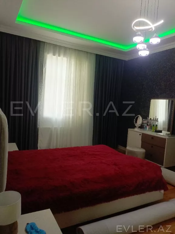 Satılır, həyət evi/villa