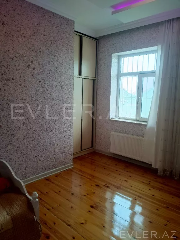 Satılır, həyət evi/villa