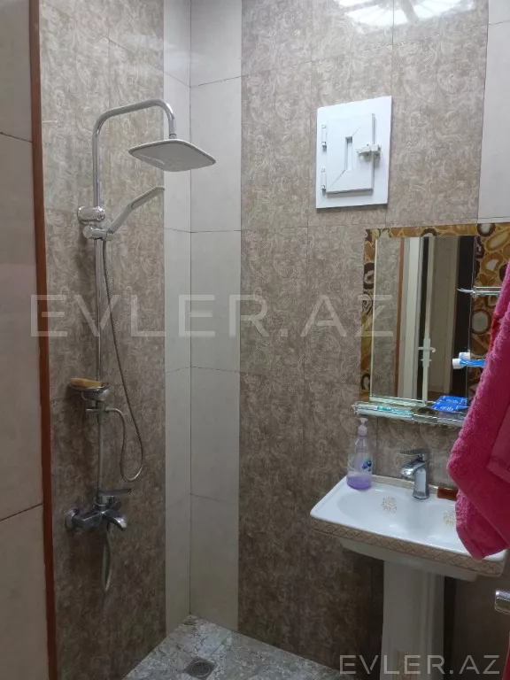 Satılır, həyət evi/villa
