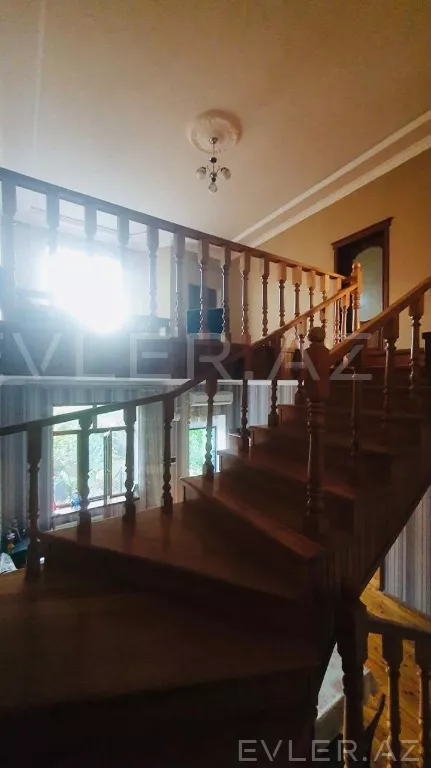 Satılır, həyət evi/villa