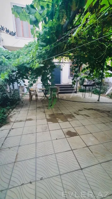 Satılır, həyət evi/villa