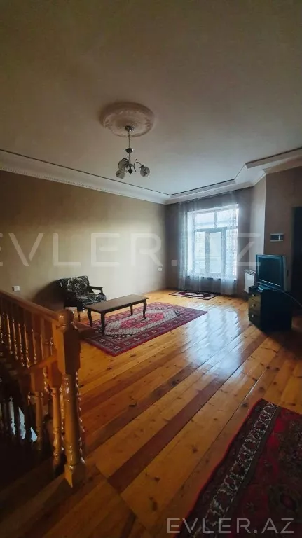 Satılır, həyət evi/villa
